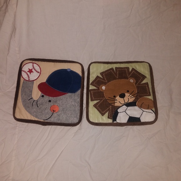 2 Lambs & Ivy wall decorations - Picture 1 of 5